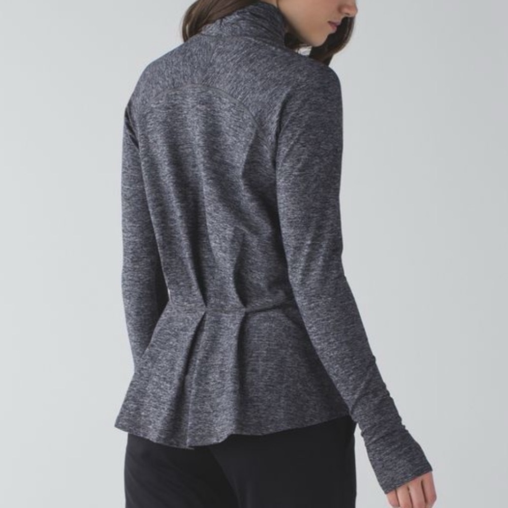 Lululemon Warm your Core Long sleeve Pullover Shirt